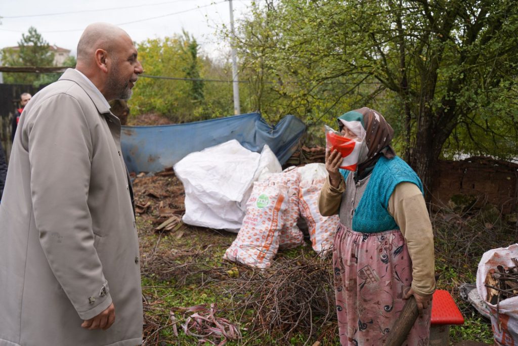 Orhangazi Belediyesi “BüyükAile” Ekibi Fındıklı Mahallesi’ndeydi