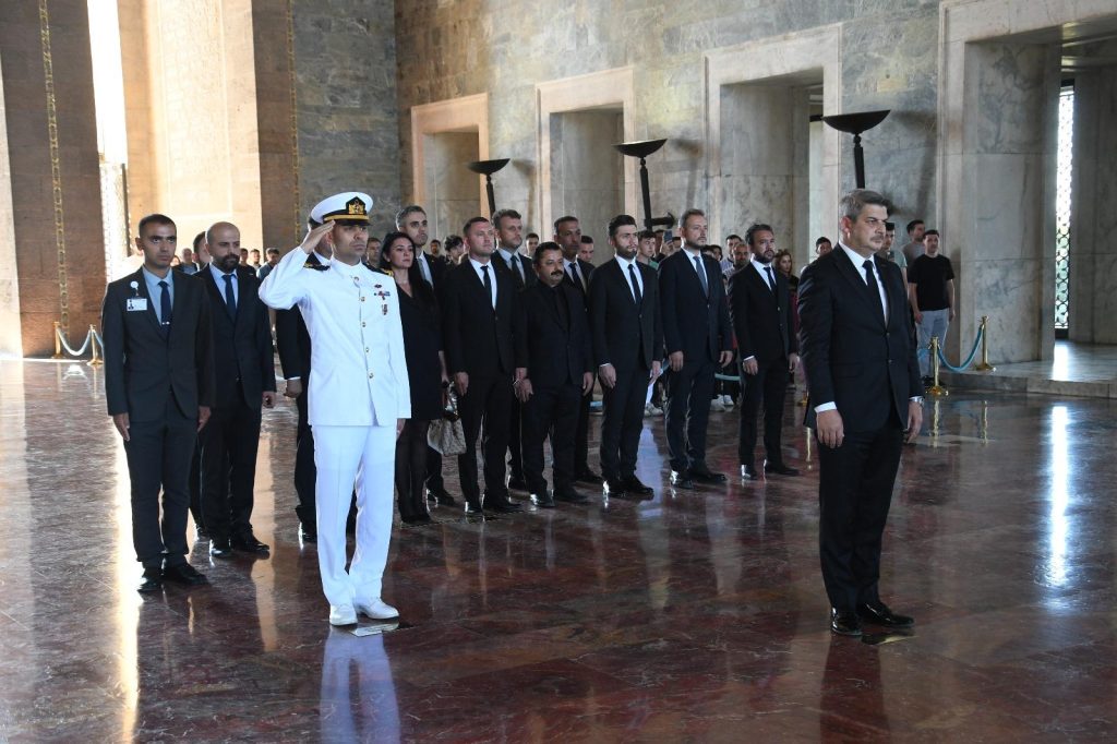 GESİAD’dan Anıtkabir’e 34. Yıl Ziyareti