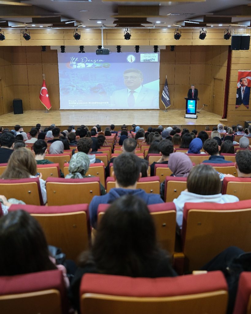 Mudanya Üniversitesi’nden Vicdan Çağrısı: Akademik Yılın İlk Dersi “Gazze” Oldu!