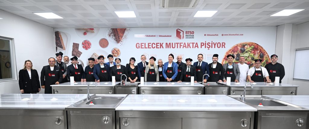 BTSO Mutfak Akademi’ye Tam Not: “Bölgenin En Büyük Eğitim Mutfağı”