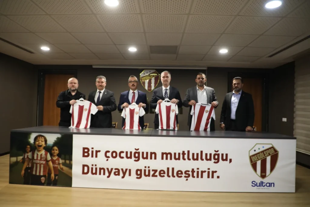 İnegölspor’dan 60 Bin Öğrenciye Dev Hediye Kampanyası: “Geleceğe Dair Dev Bir Miras”
