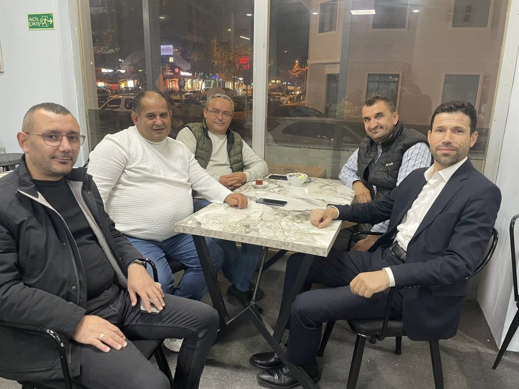 Büyükorhan Belediye Başkanı Kamil Turhan’dan Bursa’daki Hemşehrilerine Esnaf Ziyareti