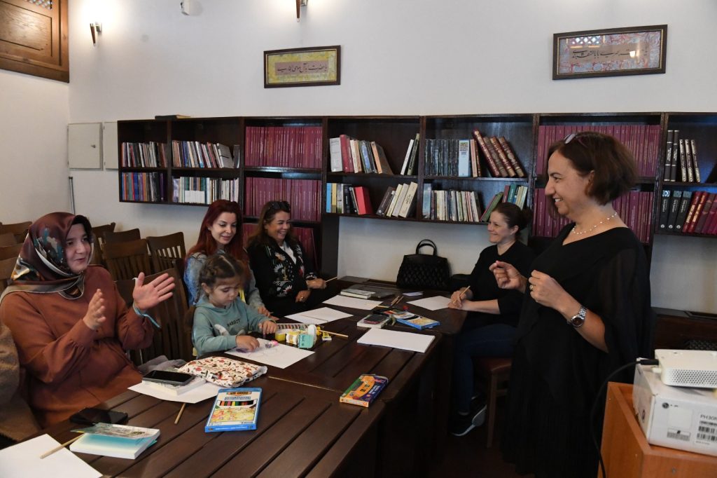 “Çocuk Kitaplarına Bakış Atölyesi” Okuma Sevgisine Işık Tuttu!