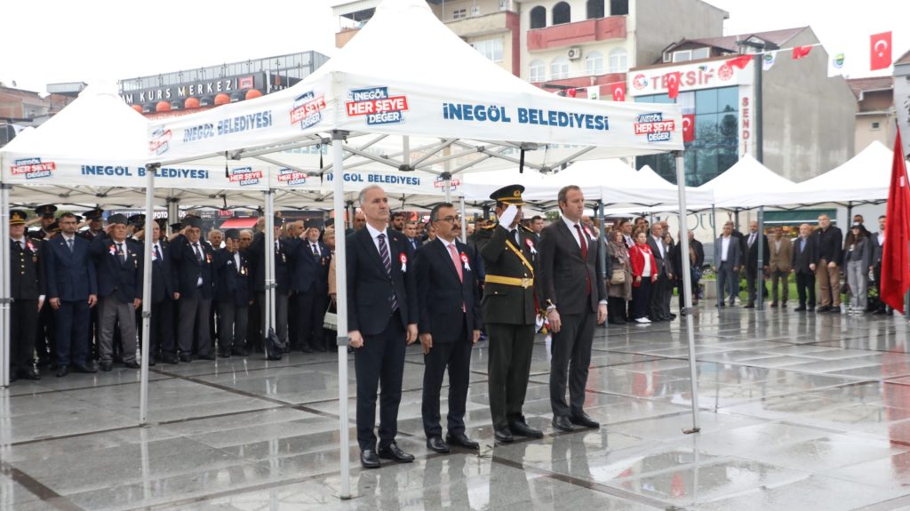 İnegöl’de Cumhuriyet Bayramı Coşkusu Başladı: Kutlamalar 2 Gün Sürecek