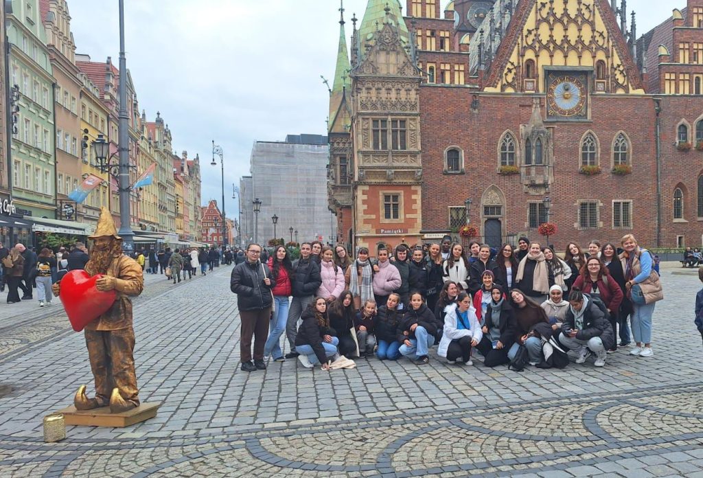 Nilüferli Kız Çocukları, Erasmus+ Projesiyle Polonya’da Uluslararası Buluşmaya Katıldı