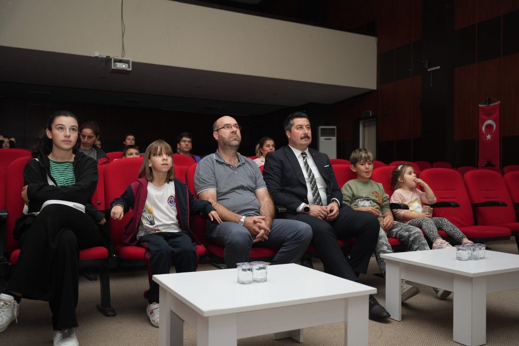 Başkan Özel: “Atatürk Filmiyle Bir Ulusun Yeniden Doğuşuna Tanıklık Ettik”