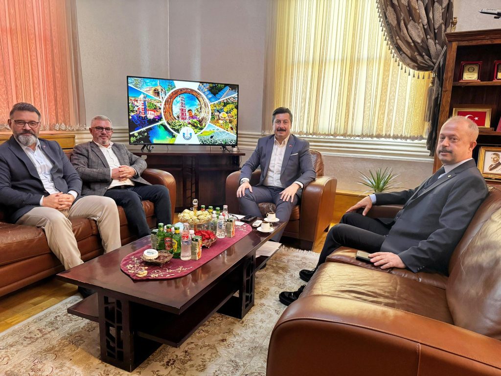 Yenişehir Ticaret Kurumları Başkanlarından Belediye’ye Ziyaret