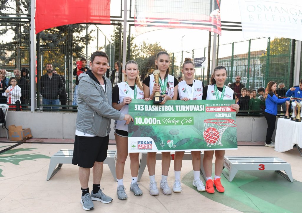 Osmangazi’de Cumhuriyet Coşkusu Spor İle Birleşti