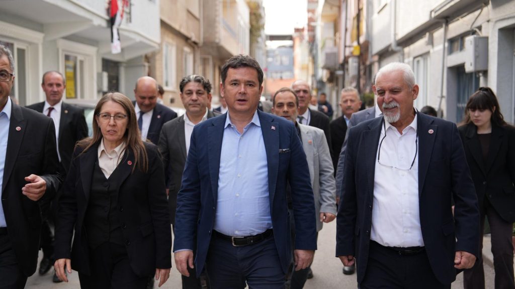 Başkan Erkan Aydın’dan Altınova Mahallesi’ne Samimi Ziyaret