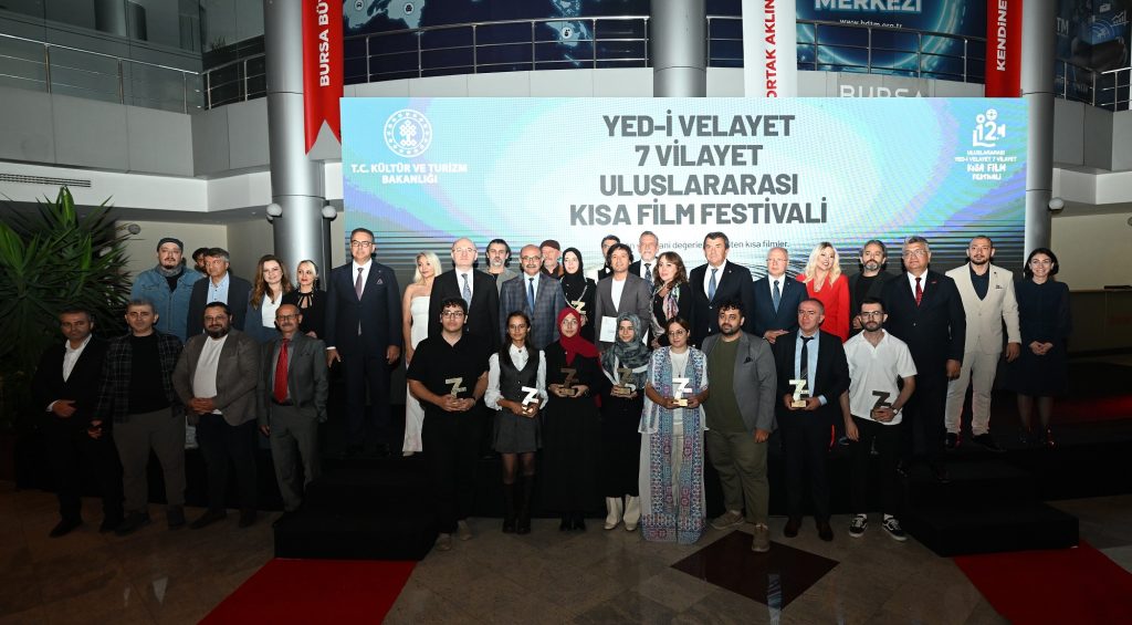 Uluslararası Yed-i Velayet 7 Vilayet Kısa Film Festivali’nde Ödül Gecesi
