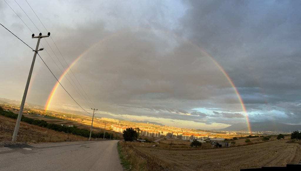 Gökyüzünde Renk Şöleni