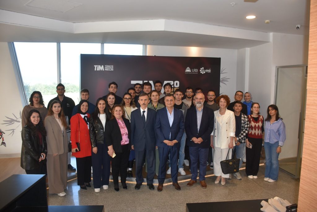 UİB Başkanı Çelik’ten Gençlere ‘İkiz Dönüşüm’ Çağrısı!
