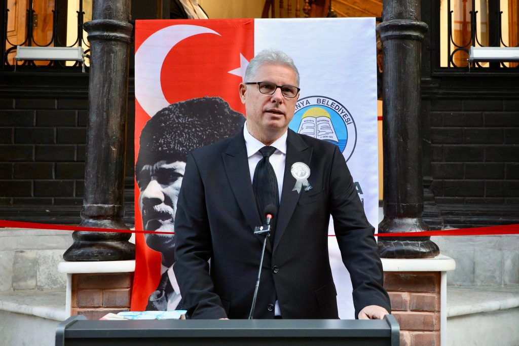 Harem’den Cumhuriyet’e Bir Asırlık Mücadele