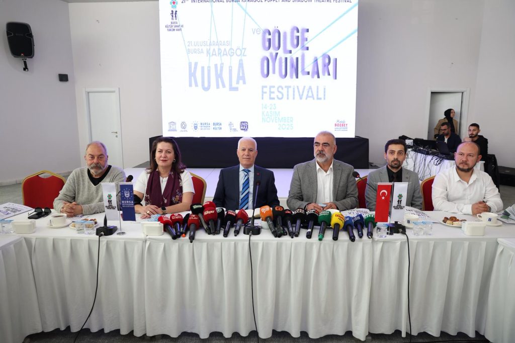 Karagöz’ün Işığı Bursa’dan Dünyaya Yayılıyor