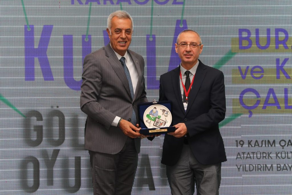 Karagöz’ün Mirası Bursa’da Buluştu: Uluslararası Festivalde Çalıştay Düzenlendi