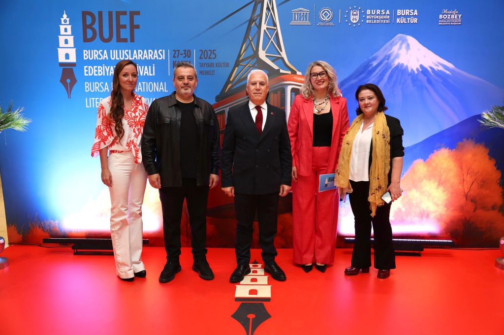 2. Bursa Uluslararası Edebiyat Festivali “Cesaret” Temasıyla Başladı!