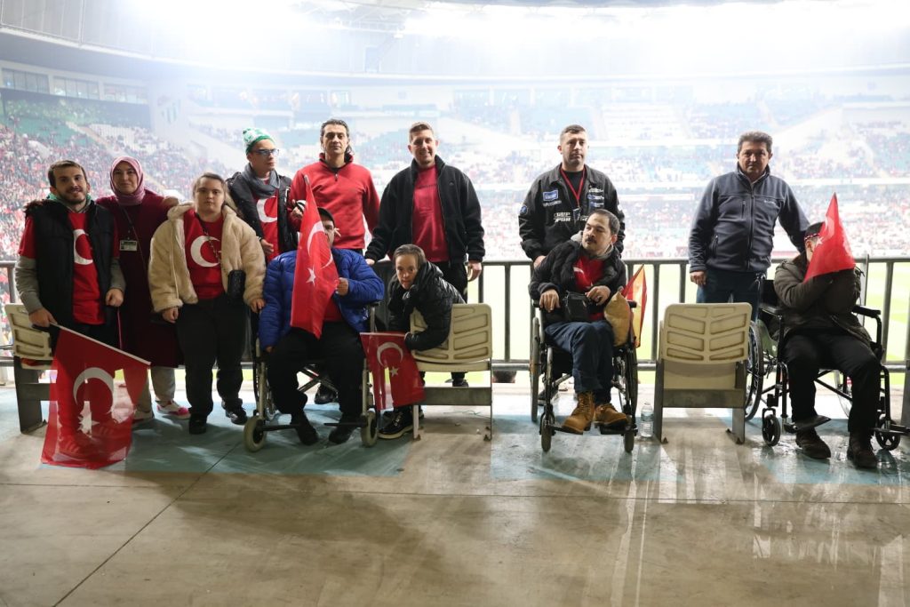 OBAM Üyeleri Millî Maç Coşkusunu Stadyumda Yaşadı