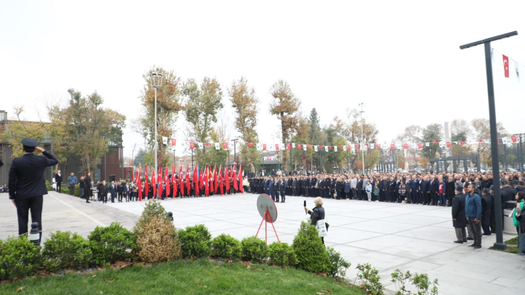 İnegöl’de Saat 9.05’te Hayat Durdu