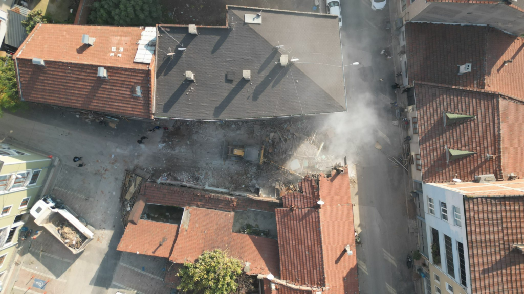 İnegöl Belediyesi’nden Çıkmaz Sokağa Çözüm