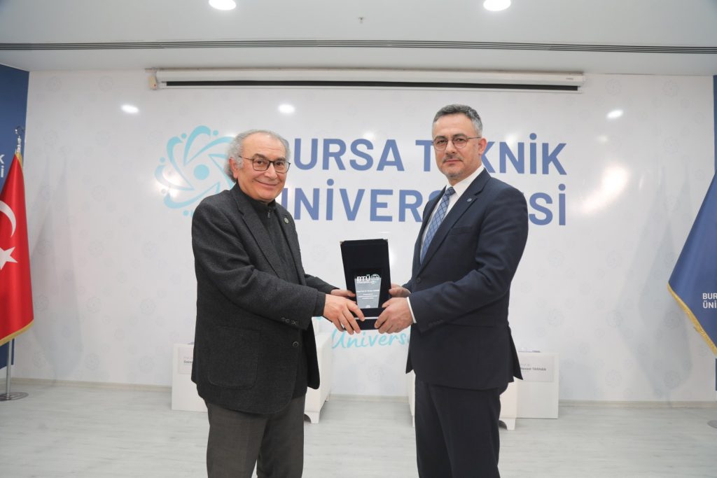 BTÜ’de Psikoloji Zirvesi