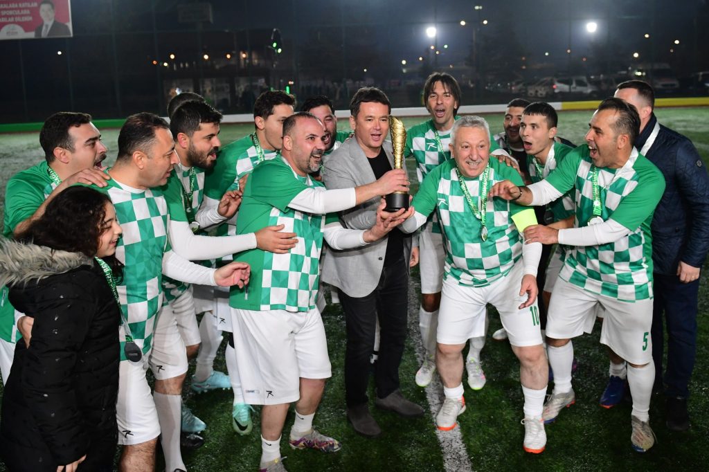 Osmangazi Belediyesi Geleneksel Halı Saha Turnuvası’nda Şampiyon