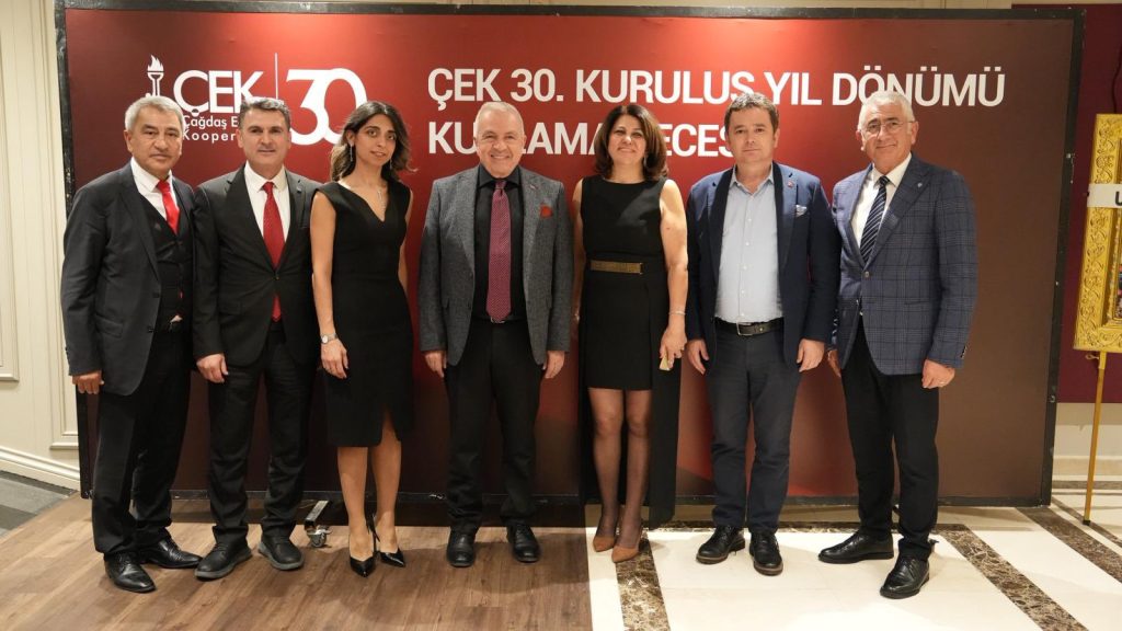 Başkan Aydın’dan Çağdaş Eğitim Kooperatifi Kutlaması