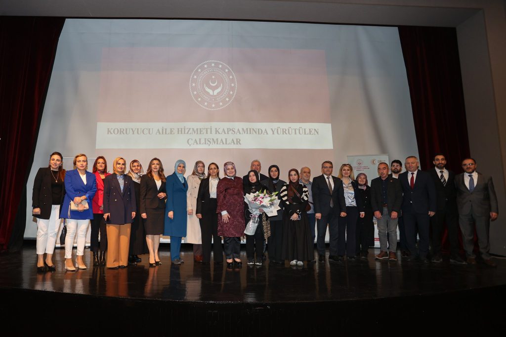 Dilek Ayyıldız Gönül Elçileriyle Yıldırım’da Buluştu