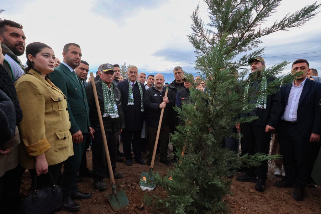 Vali Erol Ayyıldız’ın Katılımıyla “Yeşil Vatan” Seferberliği