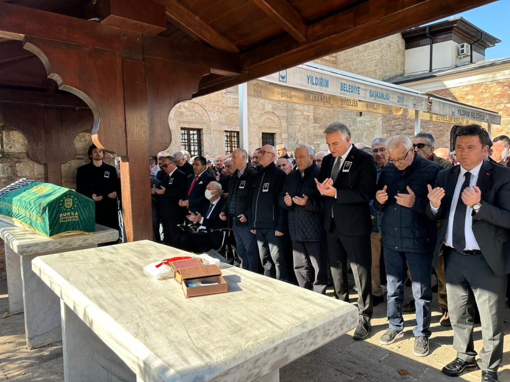 Başkan Aydın Erdoğan Bilenser’in Annesini Son Yolculuğuna Uğurladı