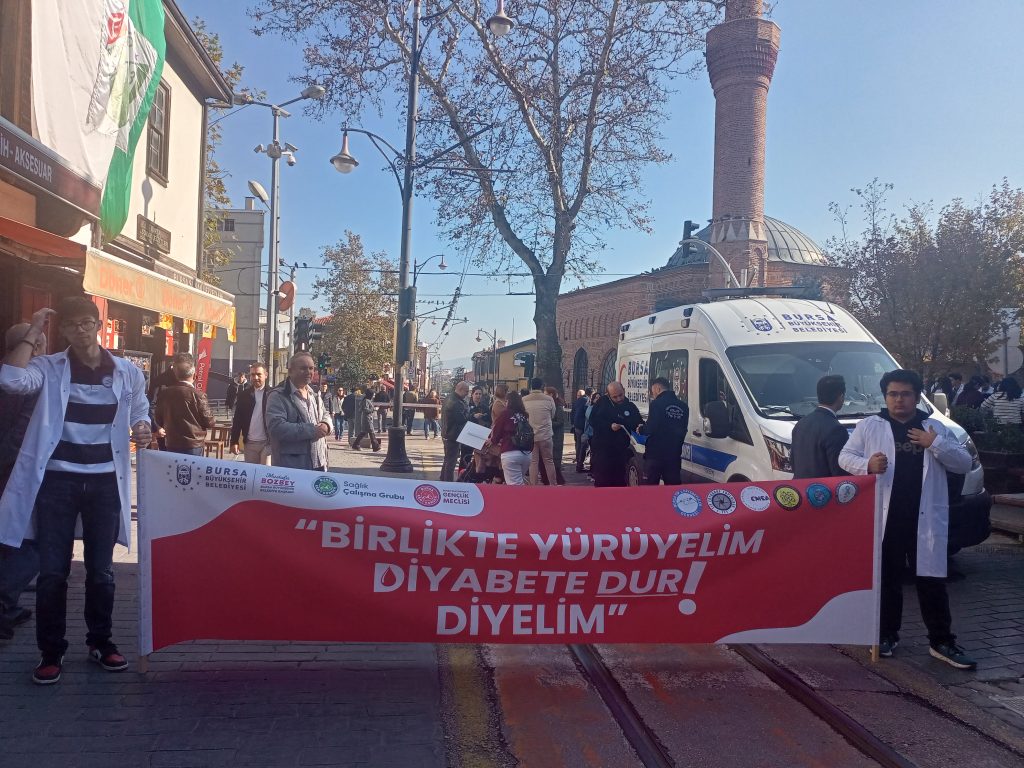 Büyükşehir Belediyesi’nden Diyabet Farkındalık Yürüyüşü