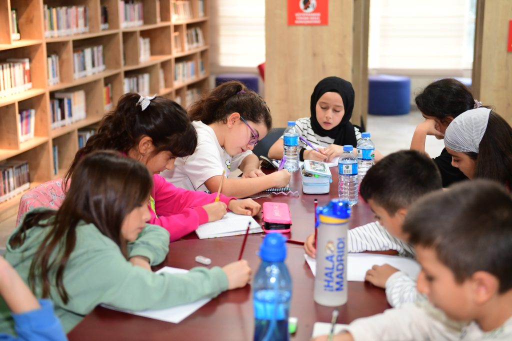 Osmangazi’de Hayaller Kağıda Dökülüyor