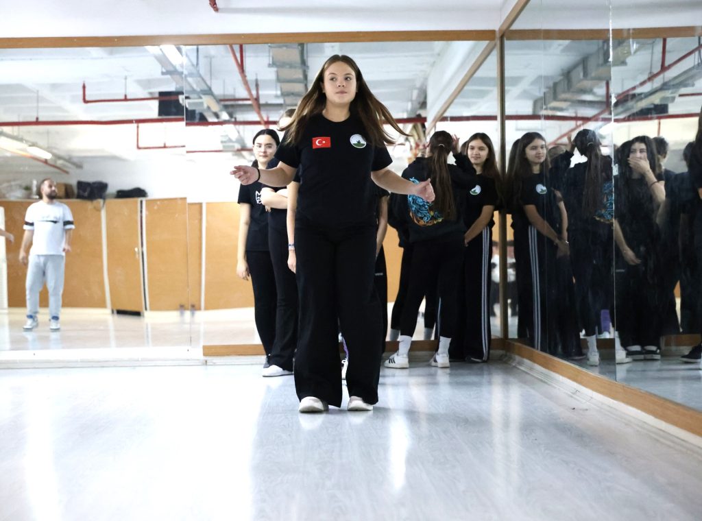Osmangazi Belediyesi Modern Dans Kursu’yla Geleceğin Yıldızlarını Yetiştiriyor