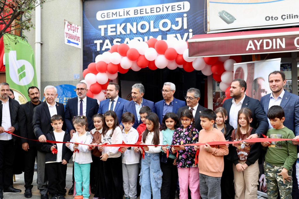 Gemlik’te Geleceğin Merkezi Açıldı