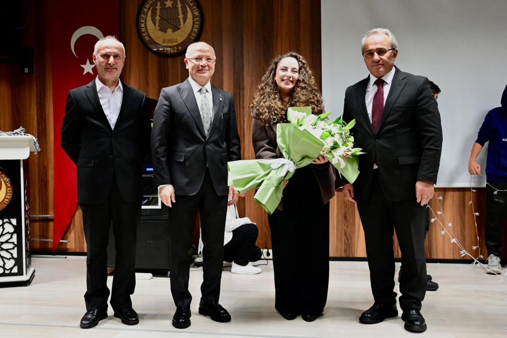 Davut Gürkan Mezun Olduğu Lisesinde Öğretmenlerle Buluştu