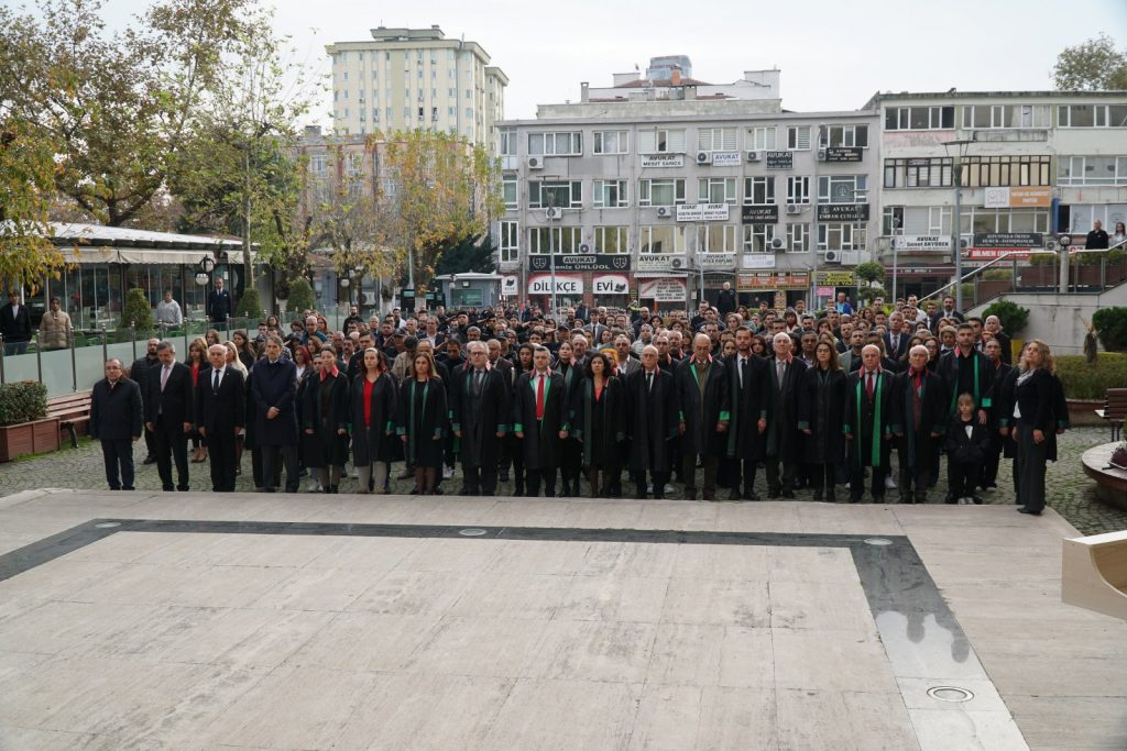 Bursa Barosu’ndan 10 Kasım Mesajı: “Atatürk’ün Emanetine Sahip Çıkmaya ve Yolunda Yürümeye Devam Ediyoruz”