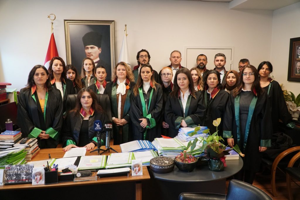BURSA BAROSU’NDAN 25 KASIM ÇIĞLIĞI: “Kadınlar Yaşayacak, Şiddet Duracak!”