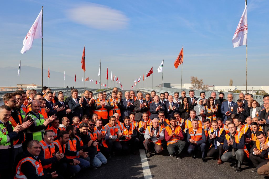 Ulaştırma ve Altyapı Bakanı Abdulkadir Uraloğlu Bursa’da