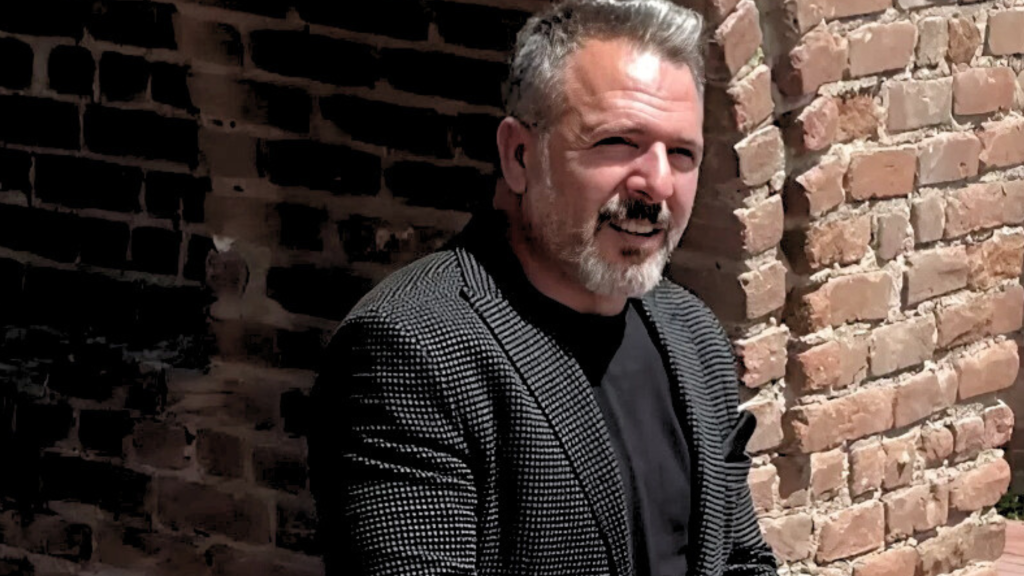 Bursalı Sanatçı Rıza Kara Kalp Krizi Geçirdi