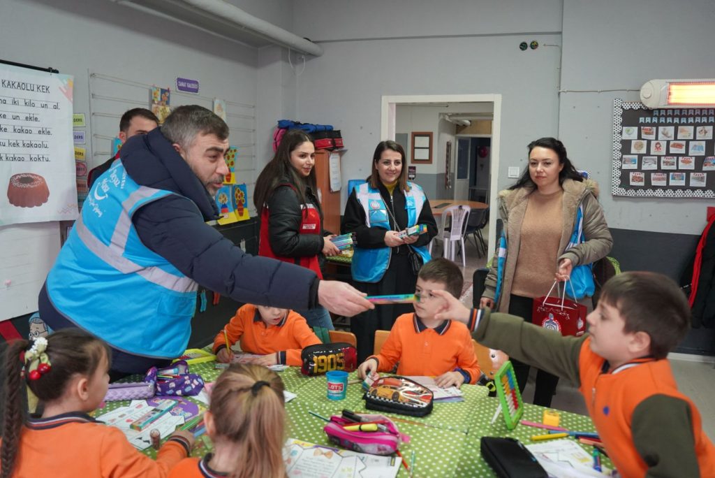 Orhangazi’de BüyükAile Üreğil’de Sahaya İndi Talepler Kapı Kapı Dinlendi!