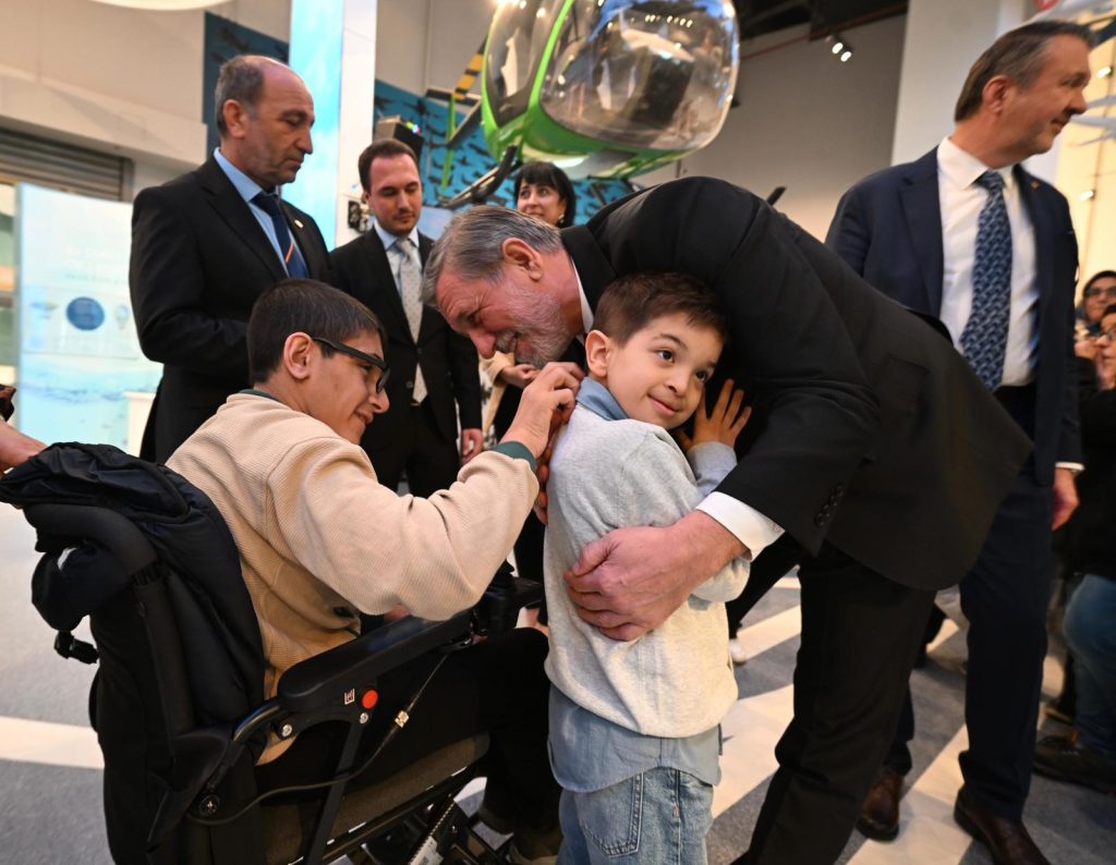 AB Bilgi Merkezi ve GUHEM’den Engelli Çocuklara Uzay ve Bilim Buluşması