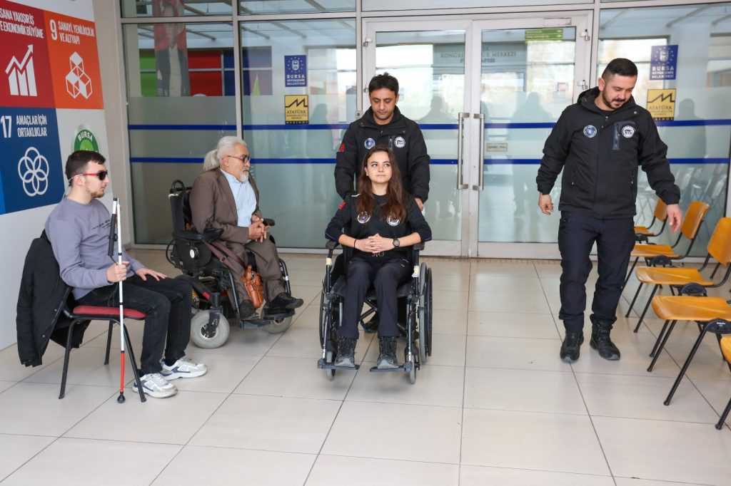 Büyükşehir’den Kapsayıcı Afet Eğitimi