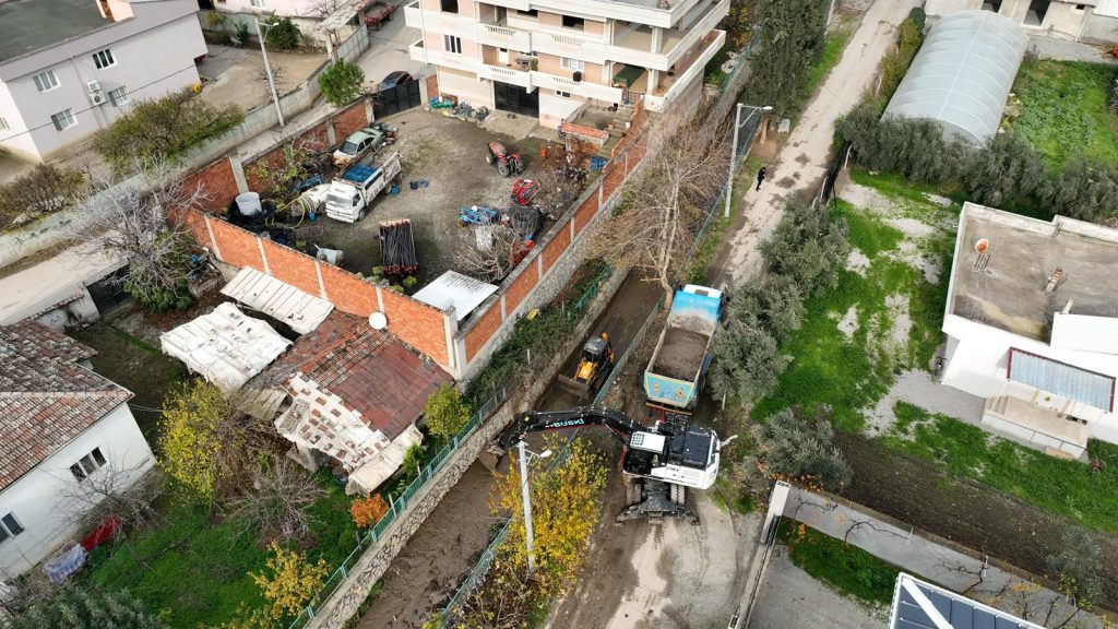 Bursa’da Sel Baskınlarına Set Çekiliyor Büyükşehir’den Dev Dere Temizliği Operasyonu!