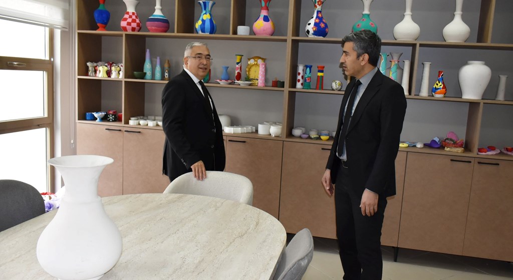 Engelsiz Yaşam Merkezi’ne Ziyaret: Aile Ve Sosyal Hizmetler İl Müdürü Faruk Uysal, Bakım Ve Rehabilitasyon Hizmetlerini İnceledi