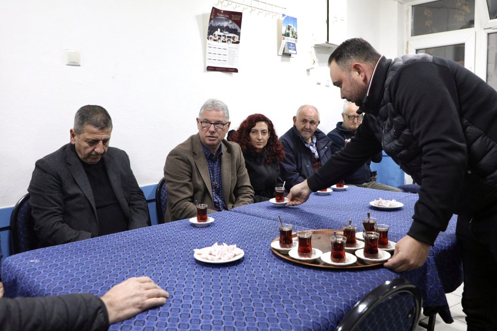 Başkan Dalgıç Sahada: Mudanya’da “Buradayım. Dinliyorum” Buluşmaları Başladı!