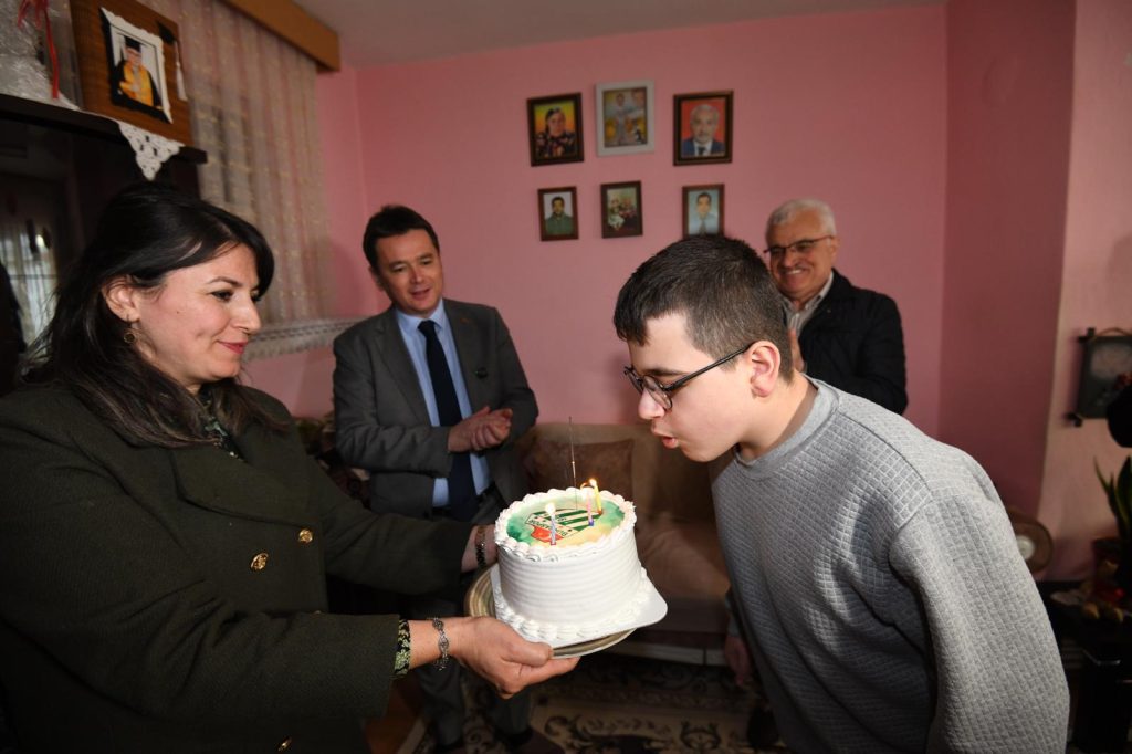 Osmangazi’de Gönülleri Isıtan Doğum Günü