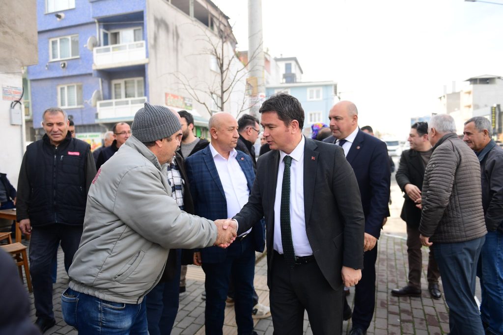 Başkan Erkan Aydın’dan Mahalle Ziyaretleri: Çiftehavuzlar’da Vatandaşlarla Birebir Görüştü