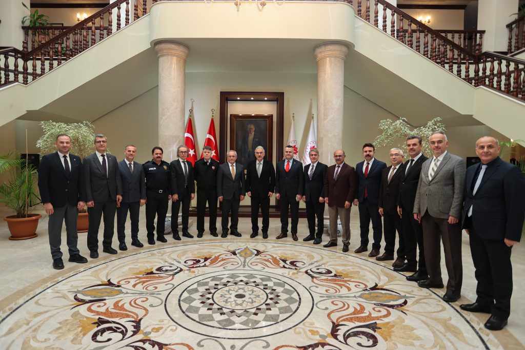 Dr. Ahmet Alireisoğlu’ndan Vali Ayyıldız’a Veda Ziyareti