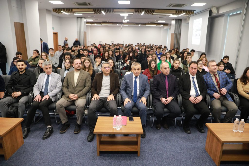 Bursa Geleceğe Yön Veriyor: Millî Eğitim’den Lise Öğrencilerine “Yapay Zeka İle Hazırlan” Programı