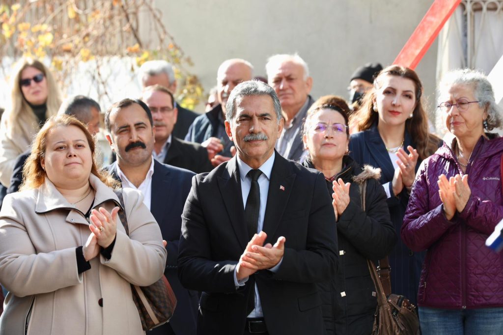 Gemlik’te Kadın ve Çocuk Dayanışma Merkezi Açıldı!