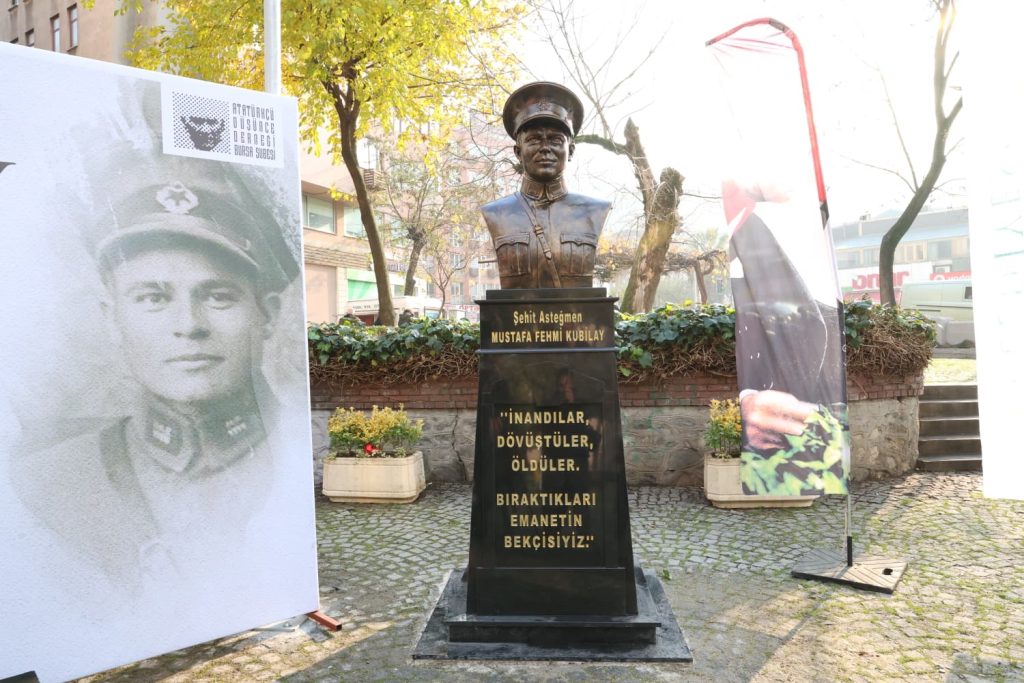 Osmangazi’de 'Şehit Kubilay Anıtı' Törenle Açıldı Osmangazi’de 'Şehit Kubilay Anıtı' Törenle Açıldı